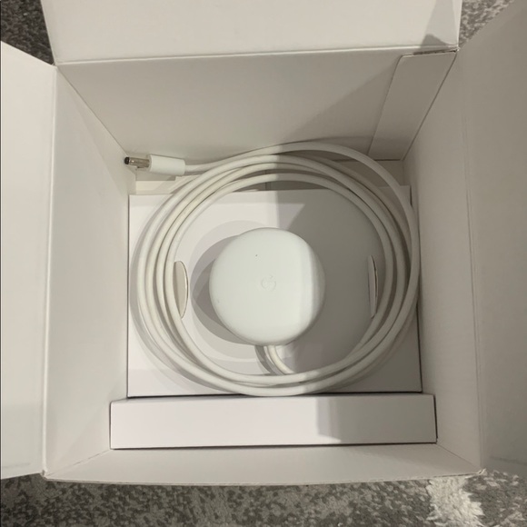 Google Wi-Fi Mesh Router - Picture 7 of 13